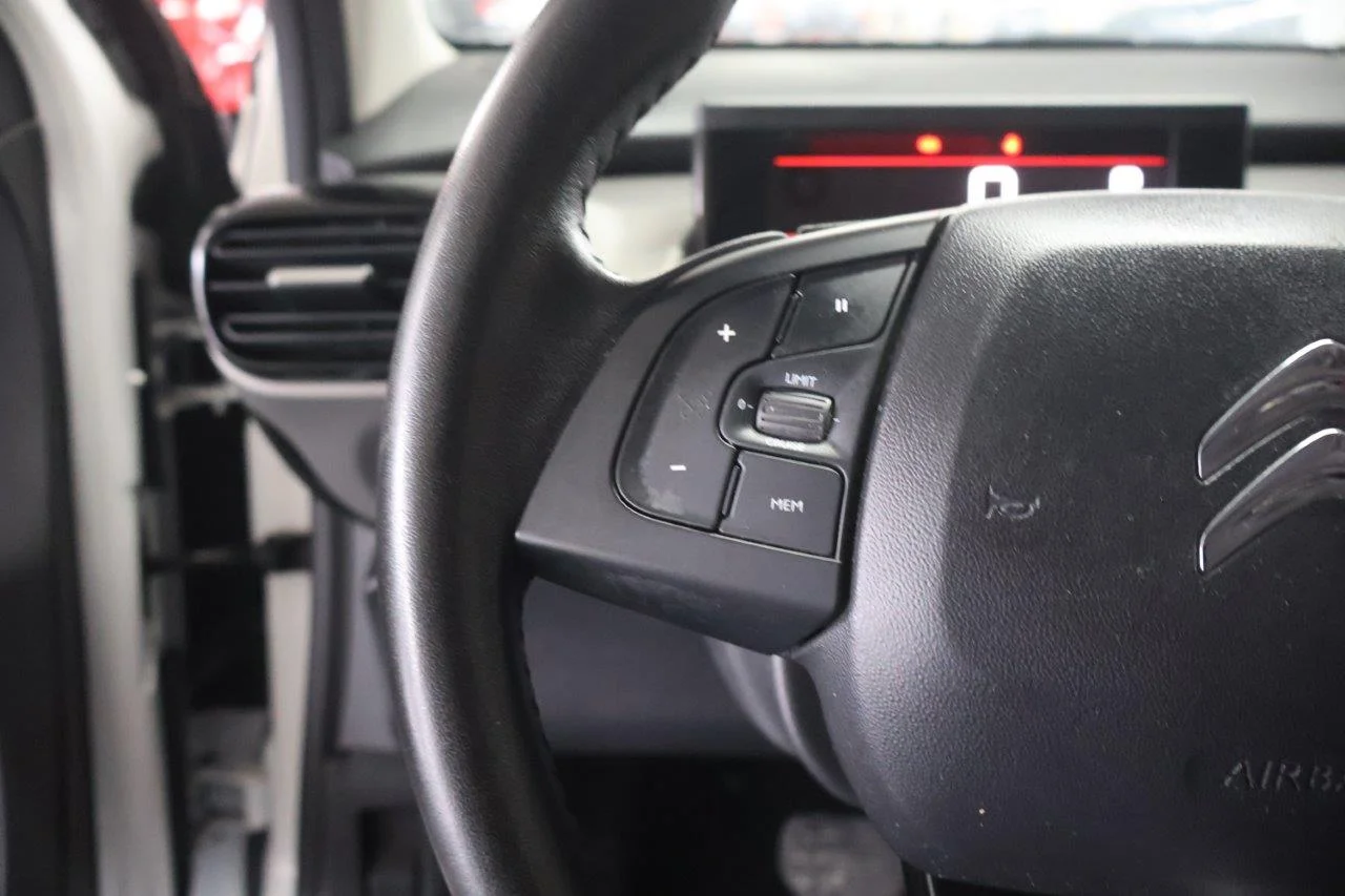 Citroen C4 Cactus - View model 21