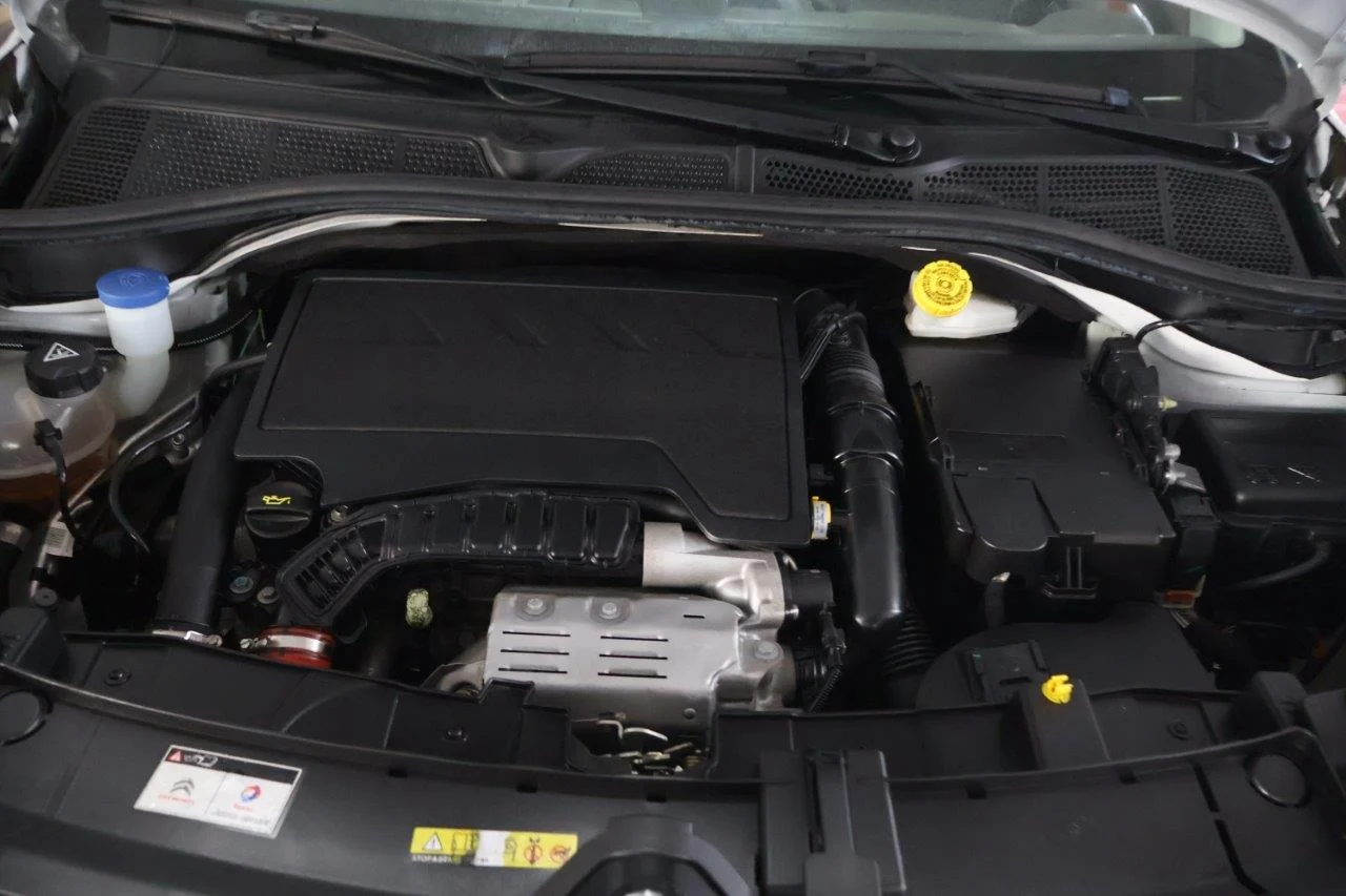 Citroen C4 Cactus - View model 44