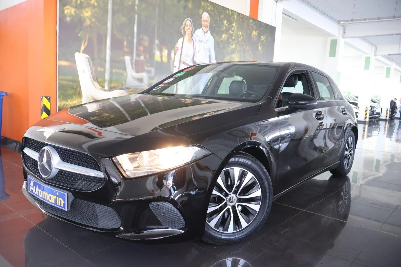 View 1 - Mercedes-Benz A 180 - 2020