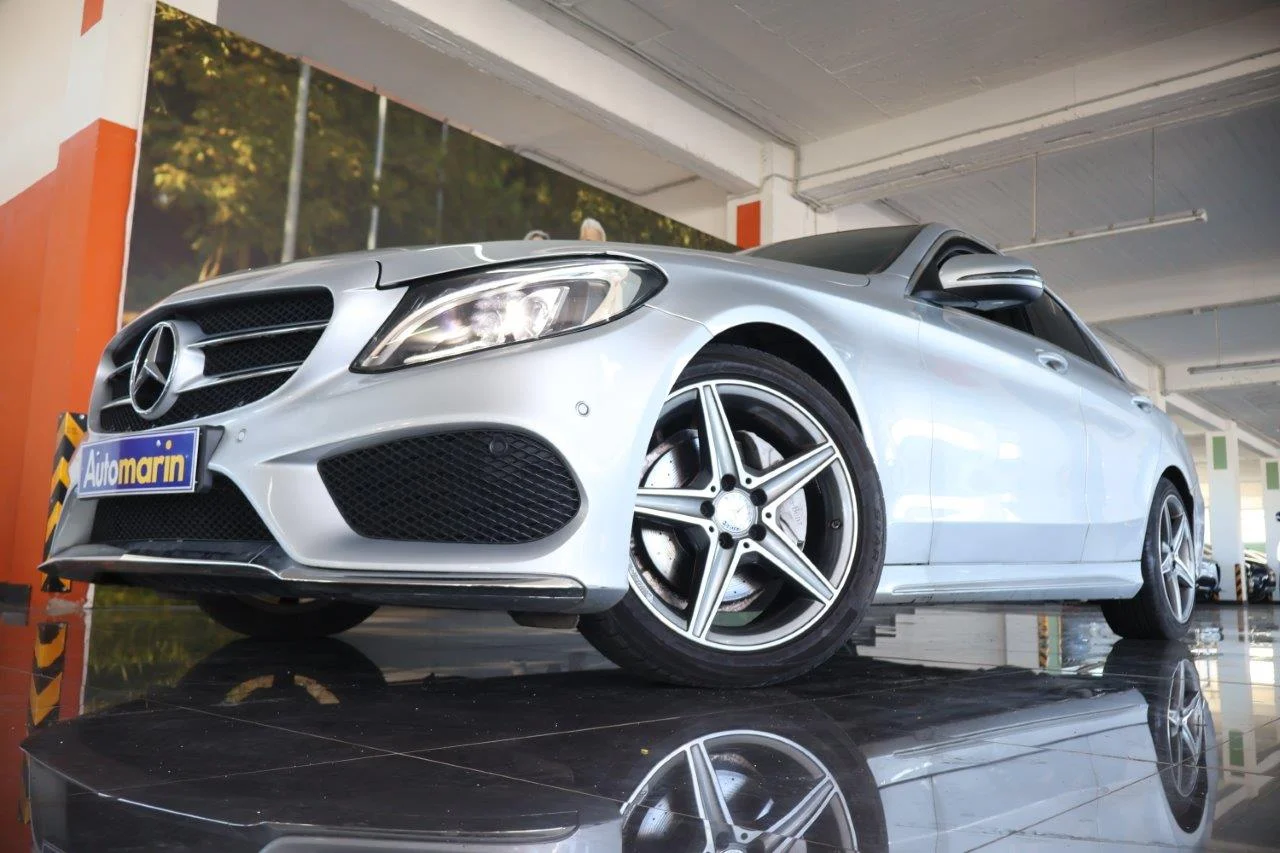 View 2 - Mercedes-Benz C 200 - 2016