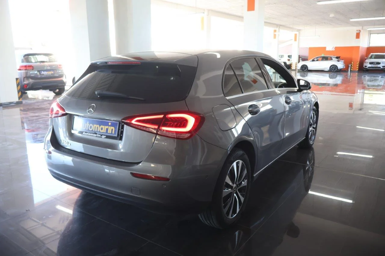 View 5 - Mercedes-Benz A 250 - 2021