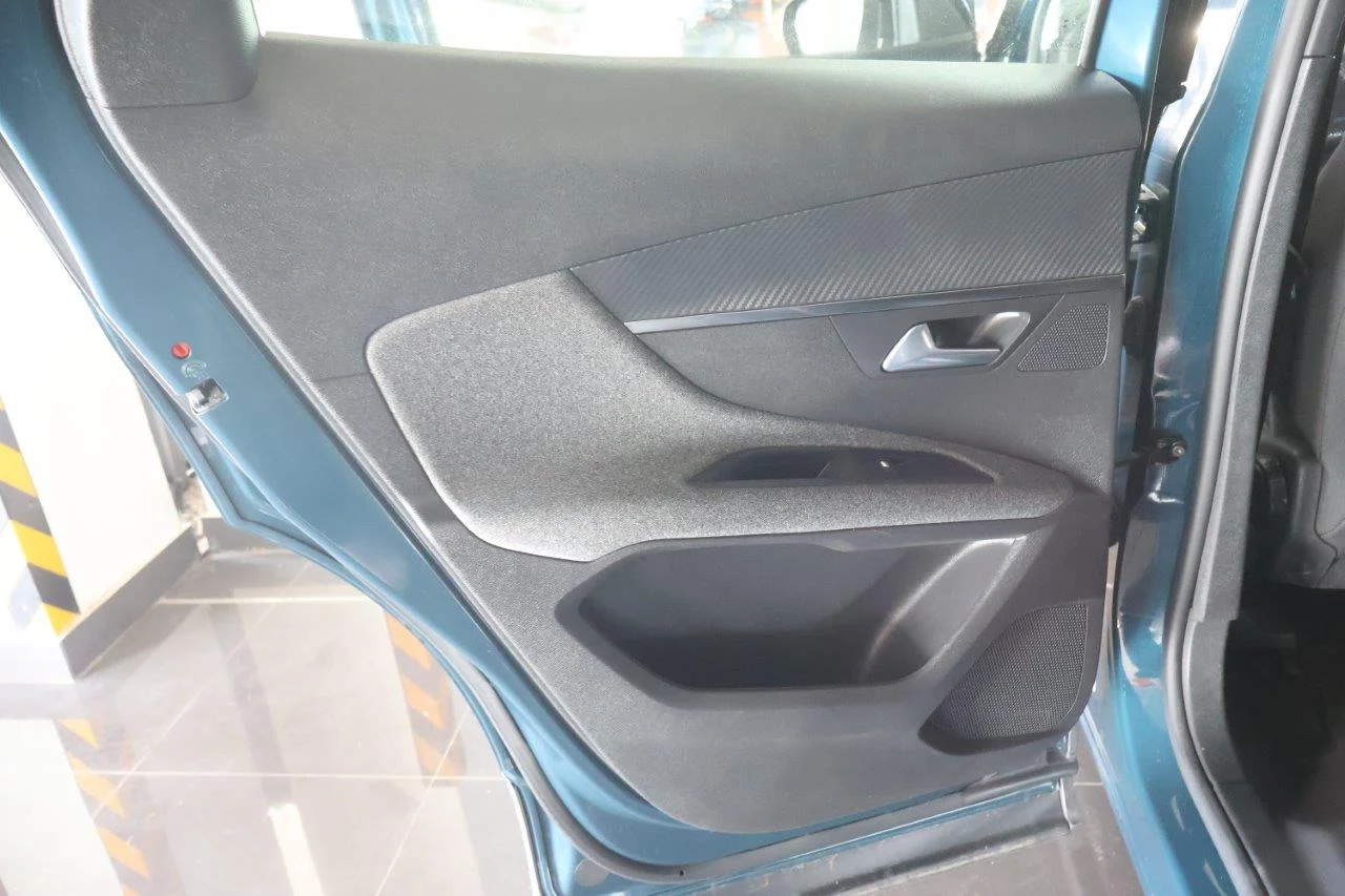 Peugeot 3008 - View model 36