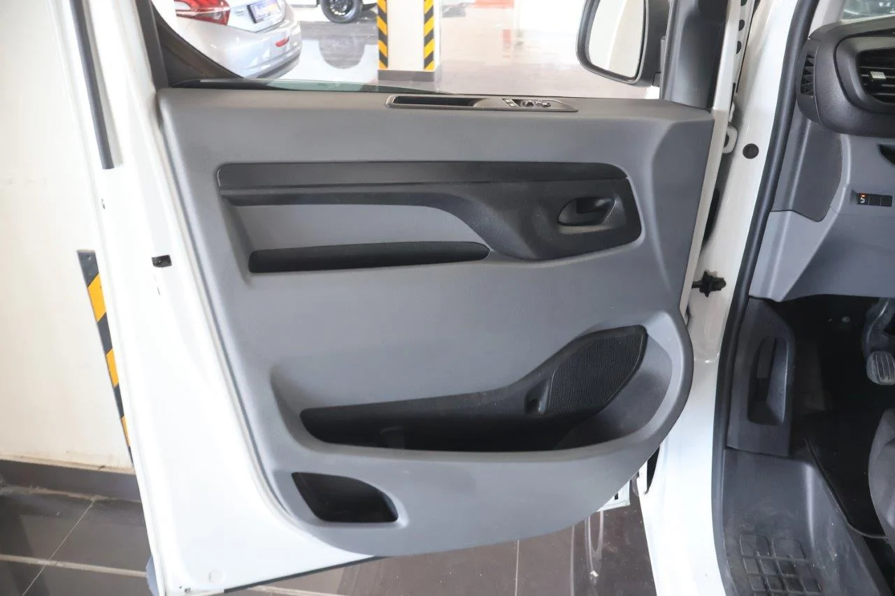 Citroen Jumpy - View model 30