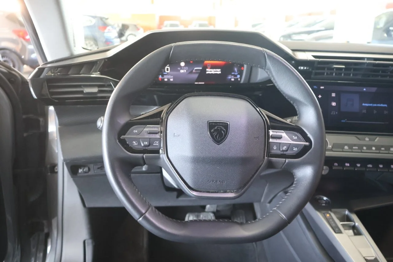 Peugeot 308 - View model 18