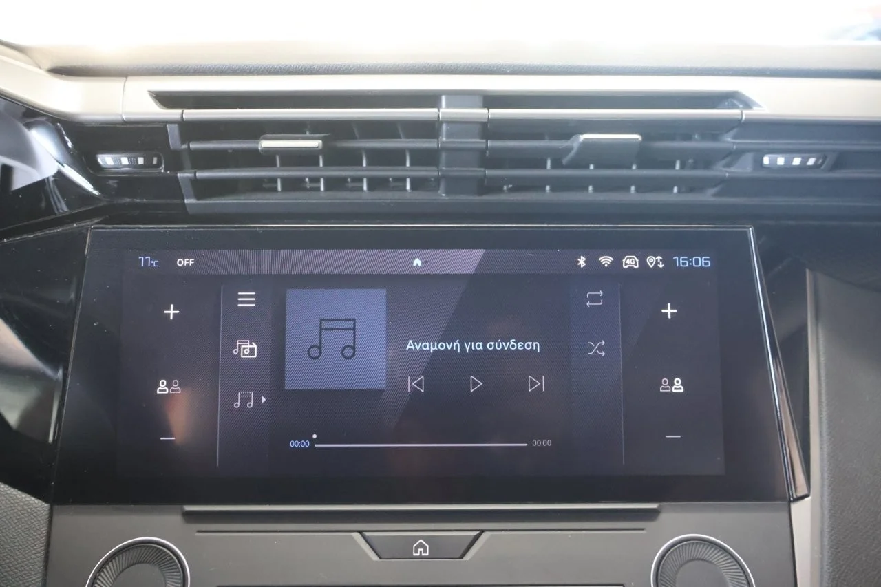 Peugeot 308 - View model 24