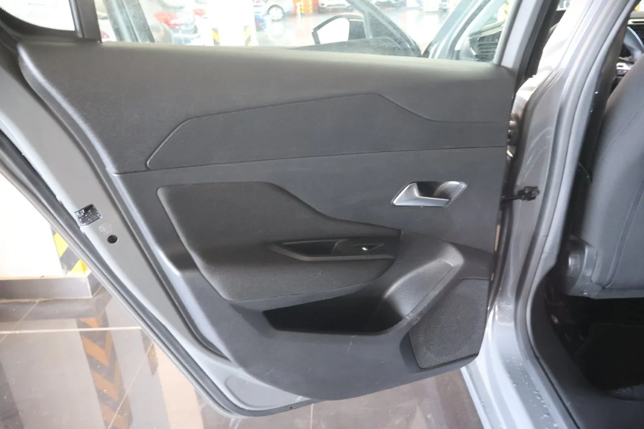 Peugeot 308 - View model 33