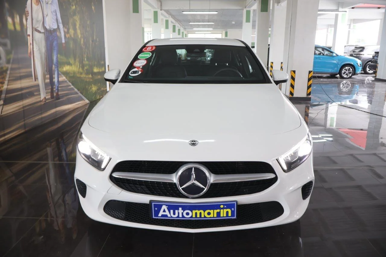 View 3 - Mercedes-Benz A 180 - 2018