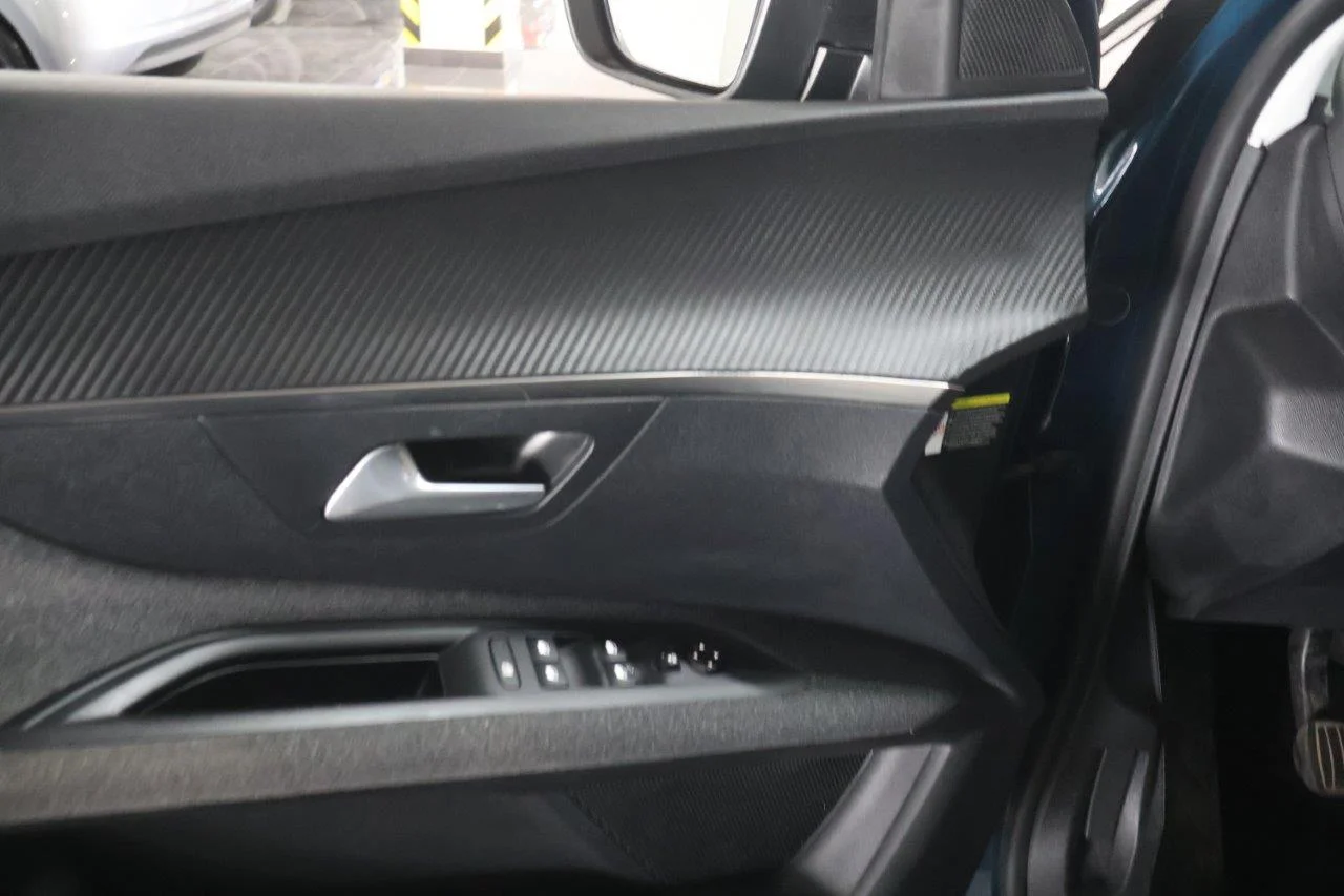 Peugeot 3008 - View model 32
