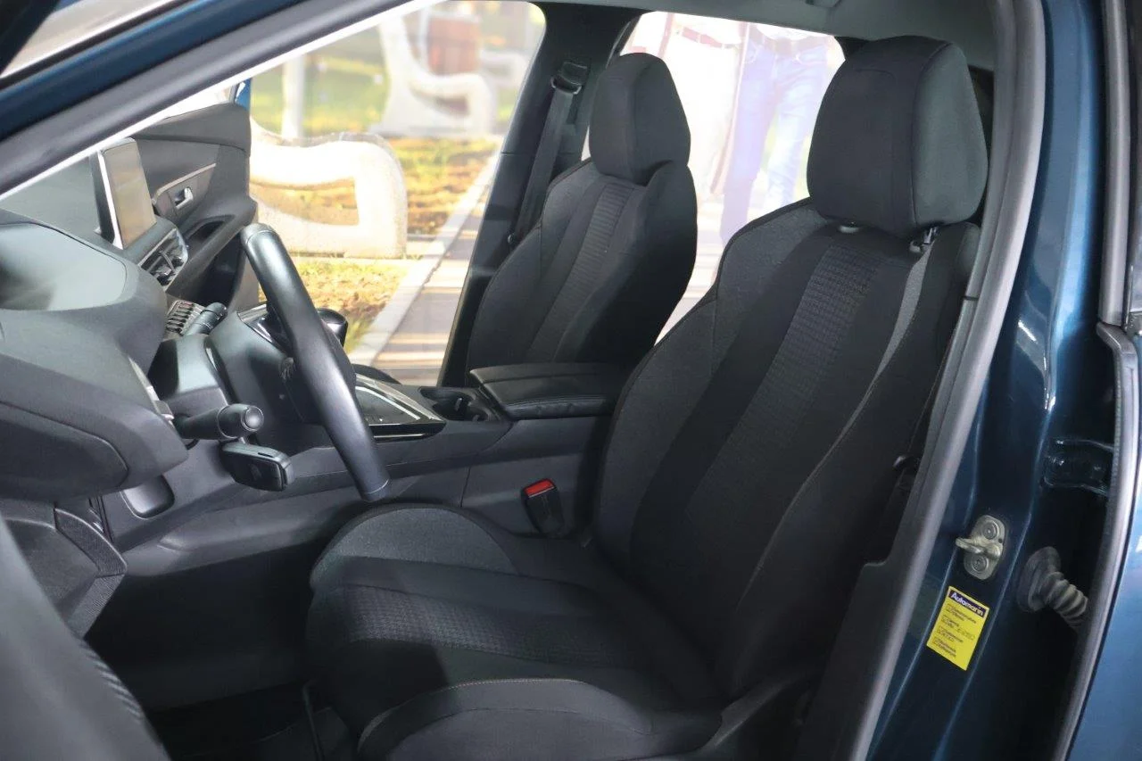 Peugeot 3008 - View model 33