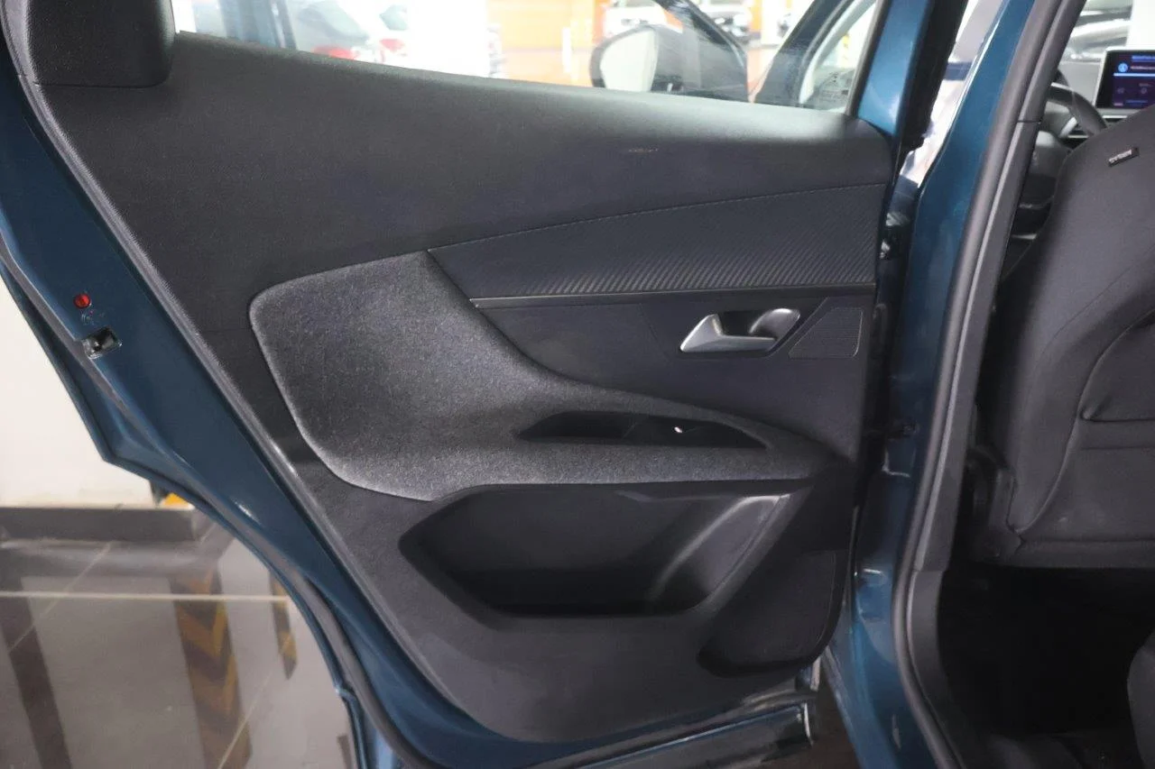 Peugeot 3008 - View model 35