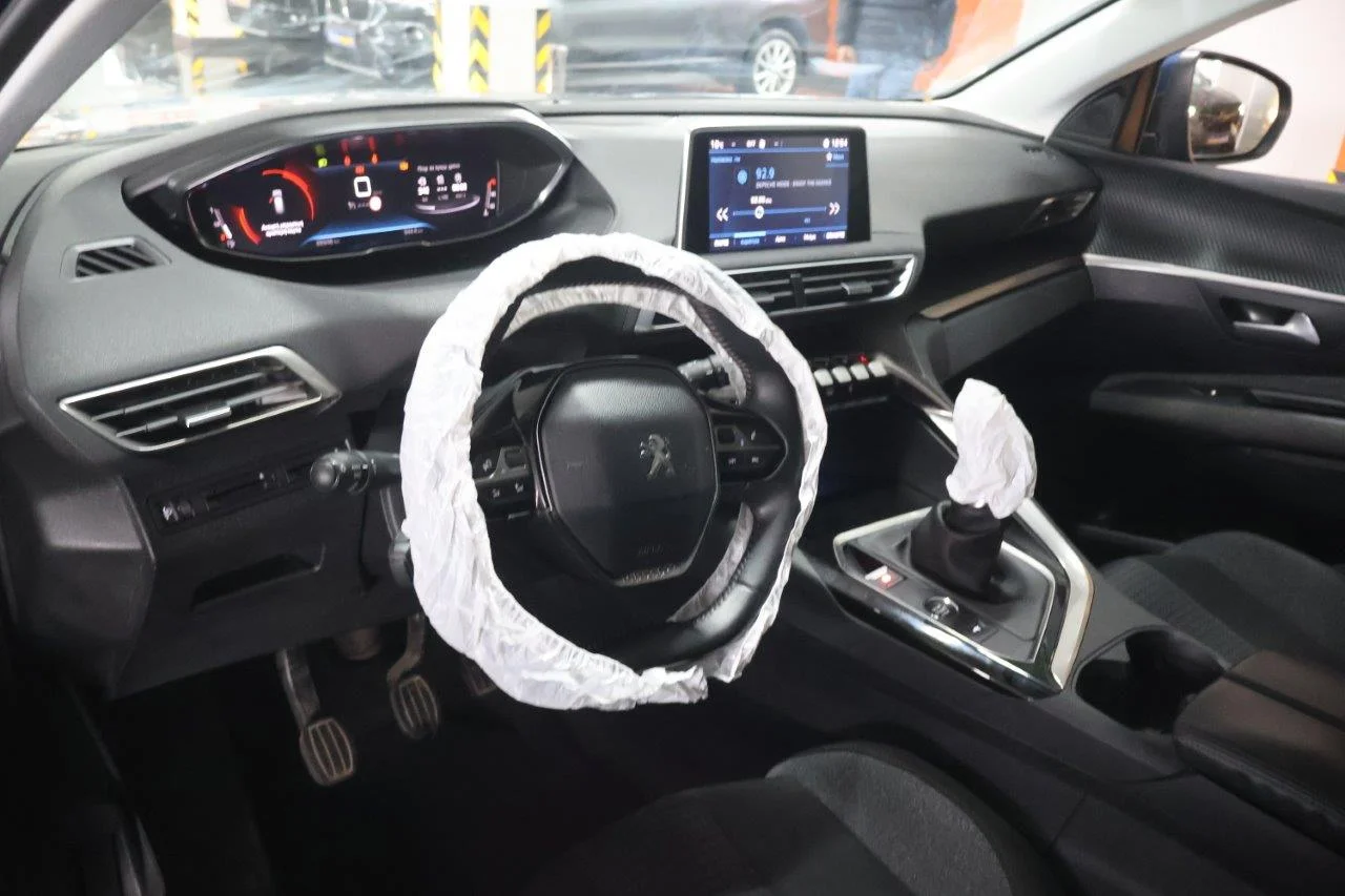 Peugeot 3008 - View model 43