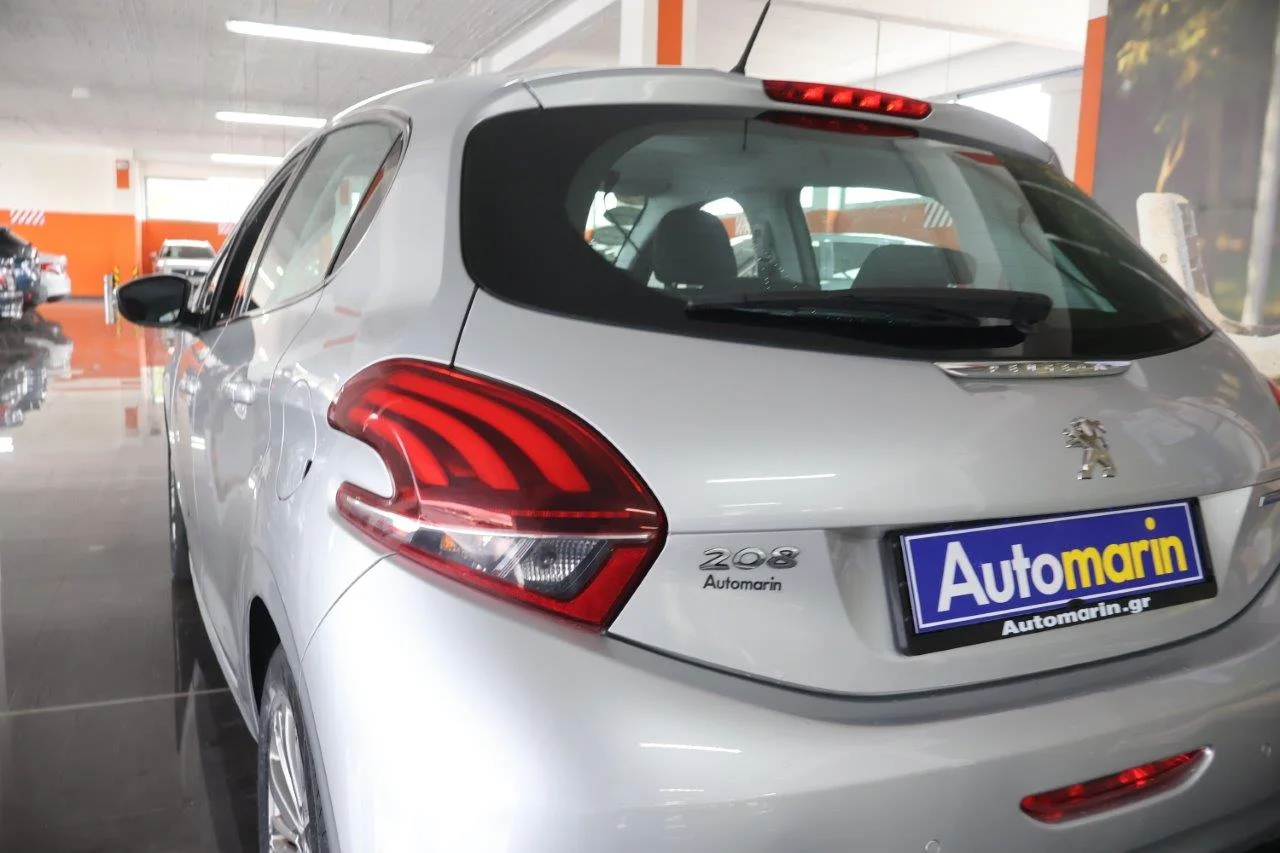 Peugeot 208 - View model 11