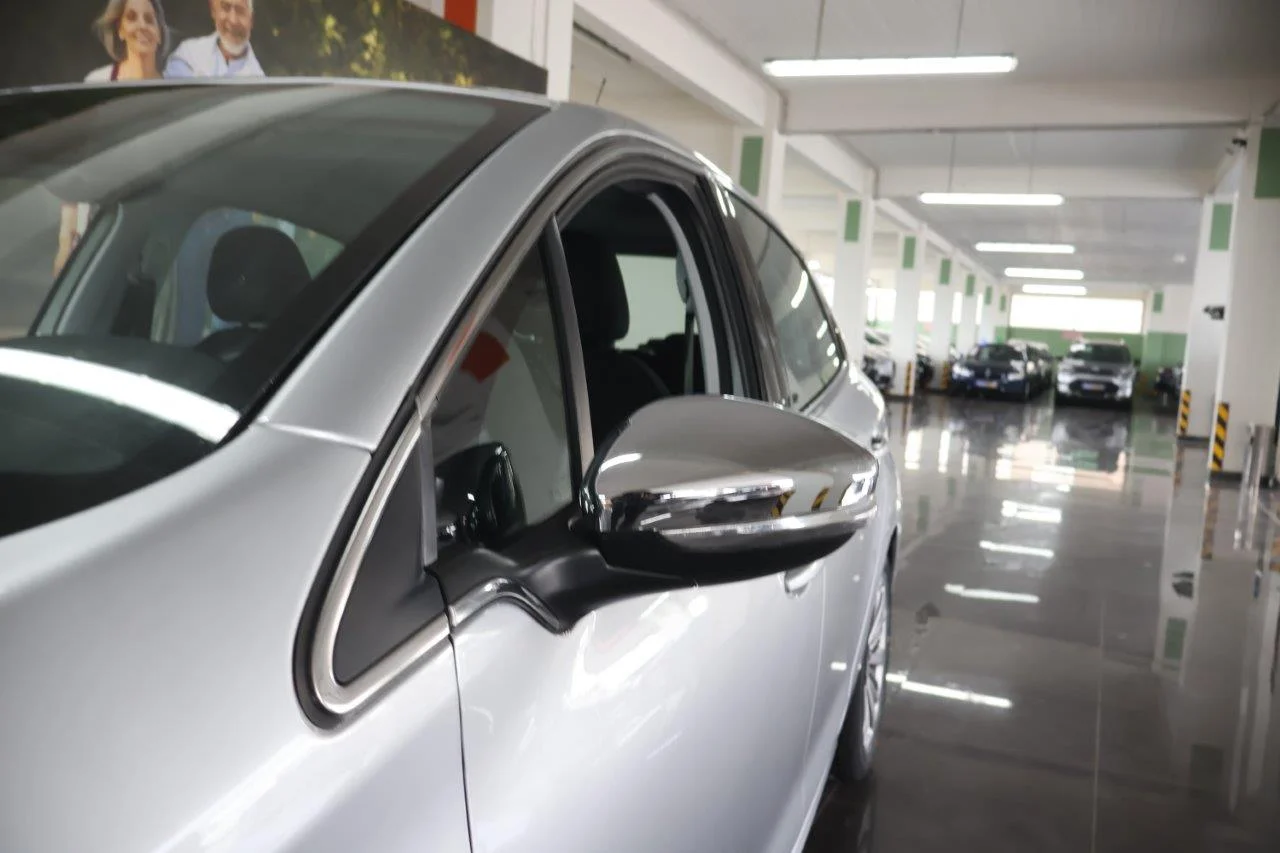 Peugeot 208 - View model 13