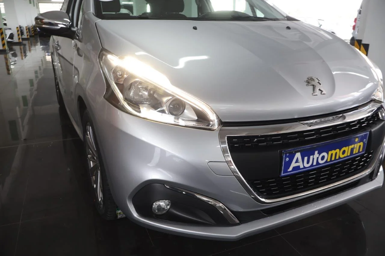 Peugeot 208 - View model 16