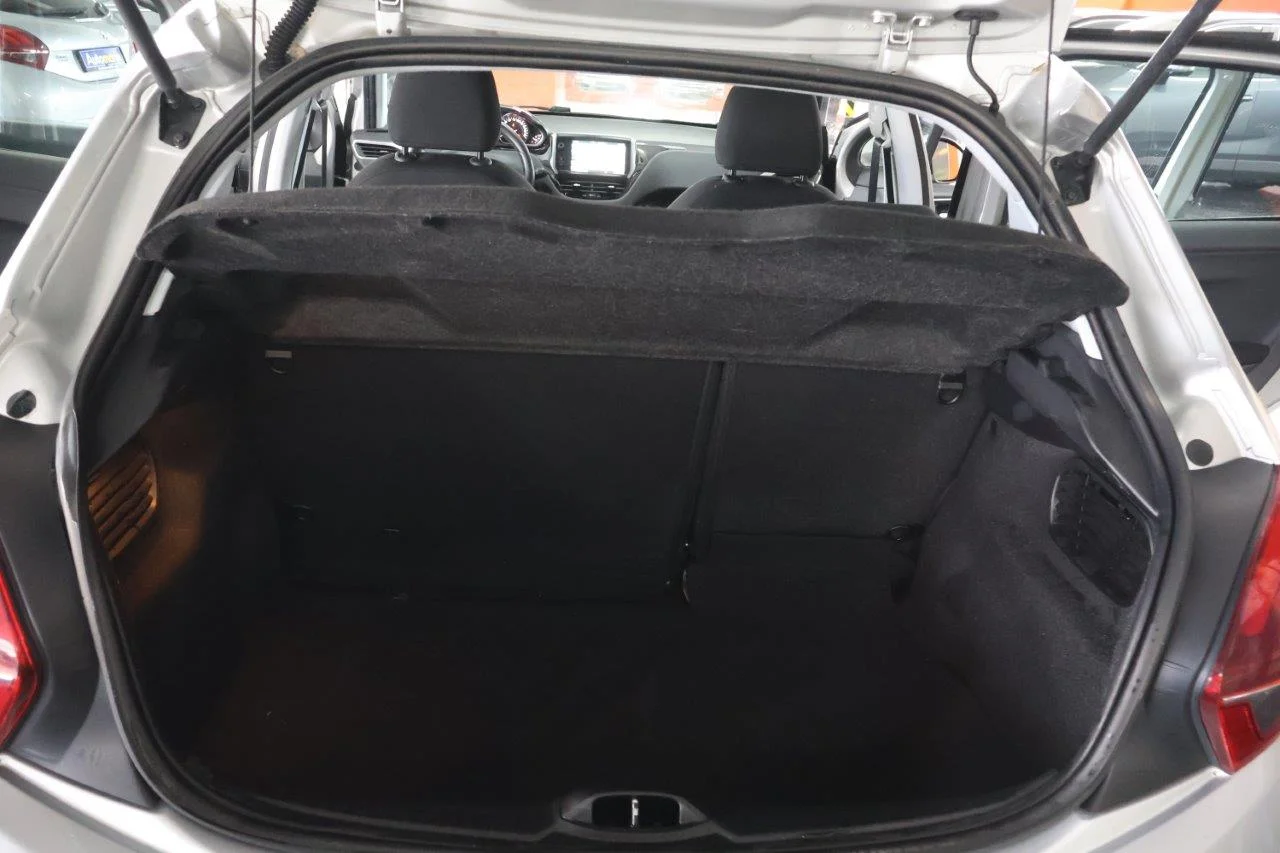 Peugeot 208 - View model 41