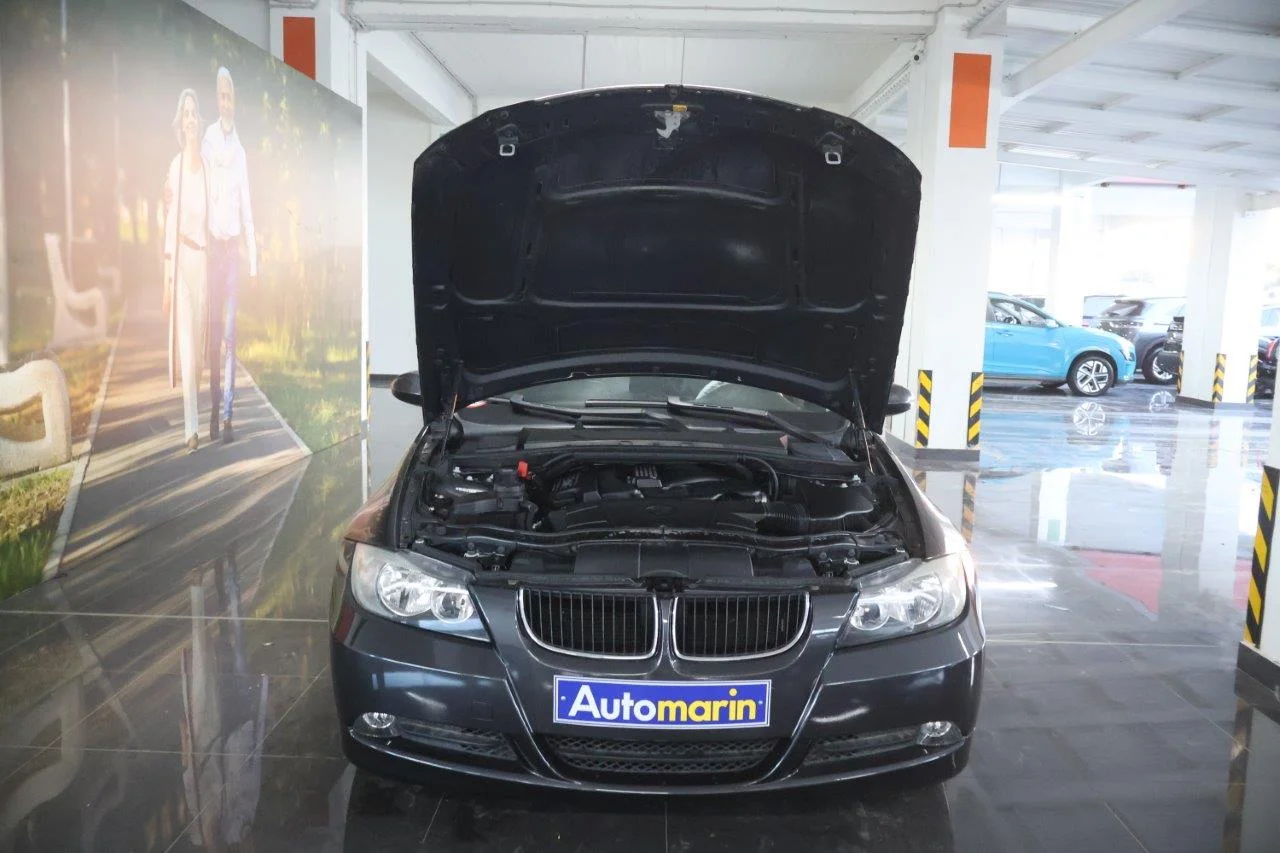 Bmw 320 - View model 19