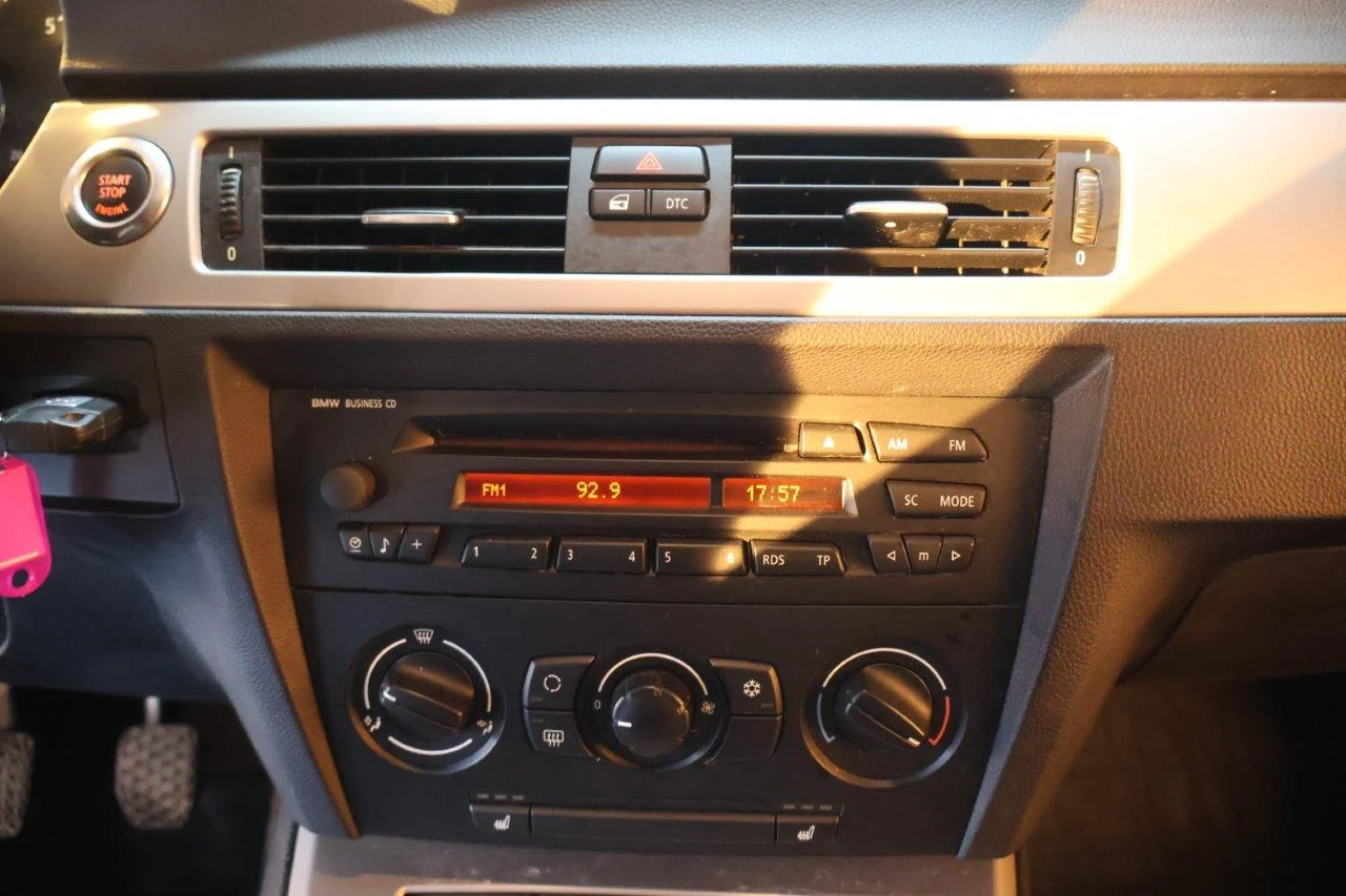 Bmw 320 - View model 23