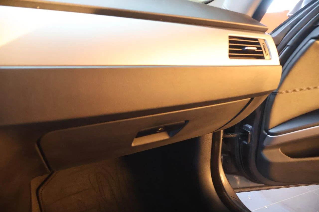 Bmw 320 - View model 24