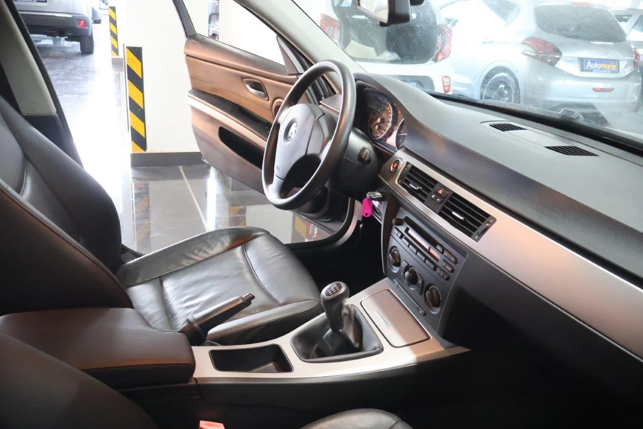 Bmw 320 - View model 40