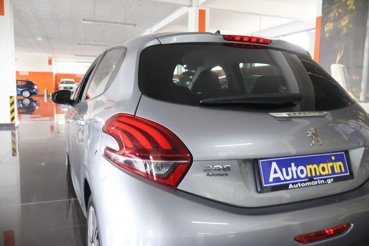 Peugeot 208 - View model 11