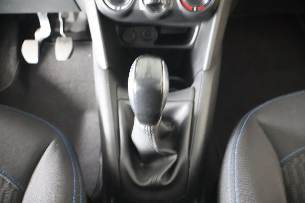 Peugeot 208 - View model 25