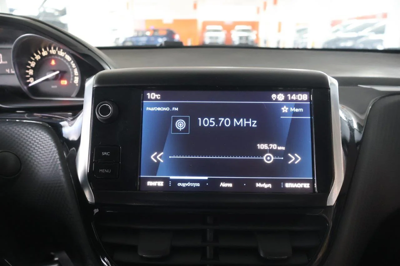 Peugeot 208 - View model 27