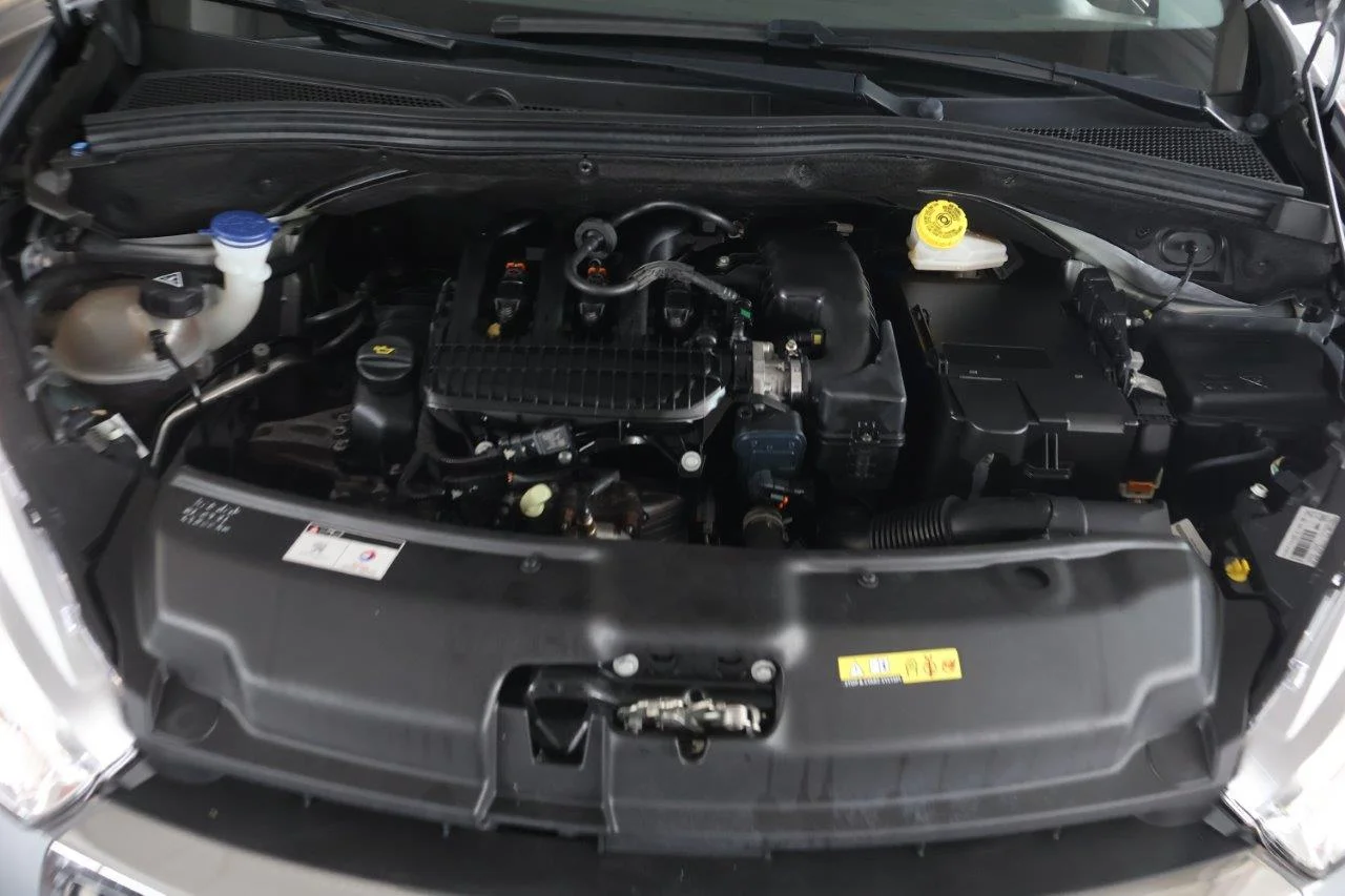 Peugeot 208 - View model 43