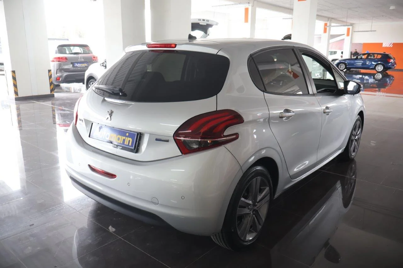 View 5 - Peugeot 208 - 2016
