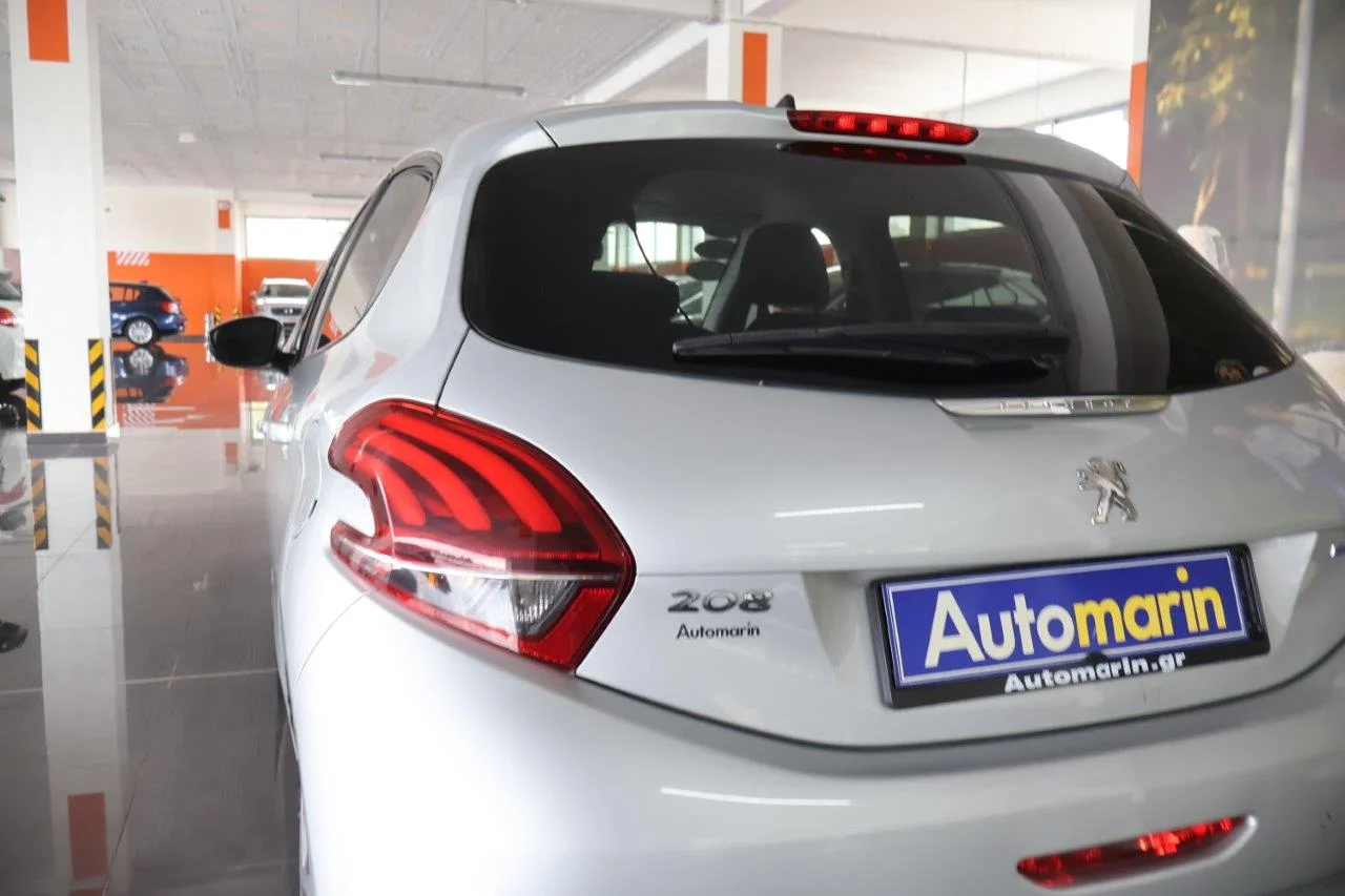 Peugeot 208 - View model 12