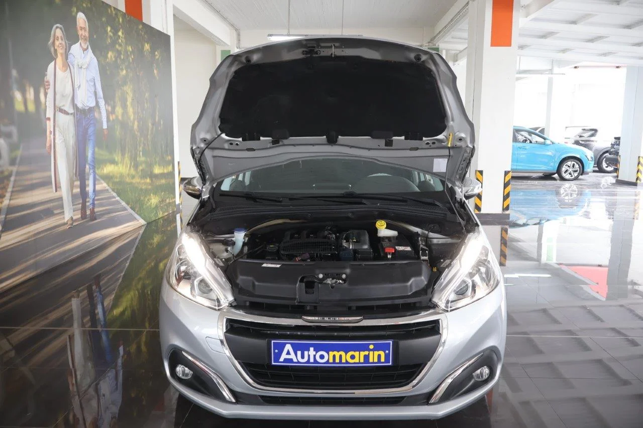 Peugeot 208 - View model 20