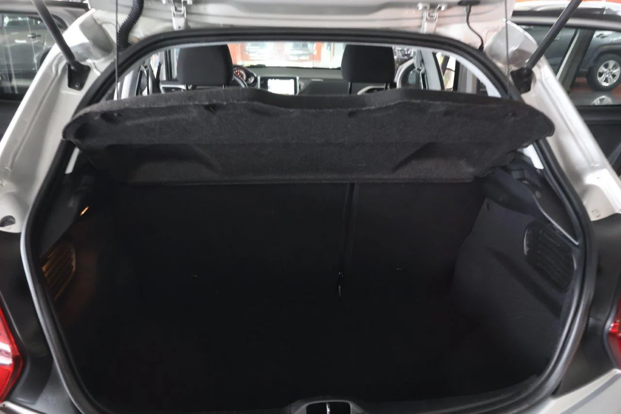 Peugeot 208 - View model 42