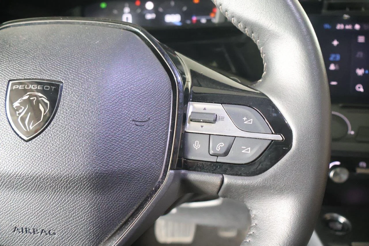 Peugeot 308 - View model 22