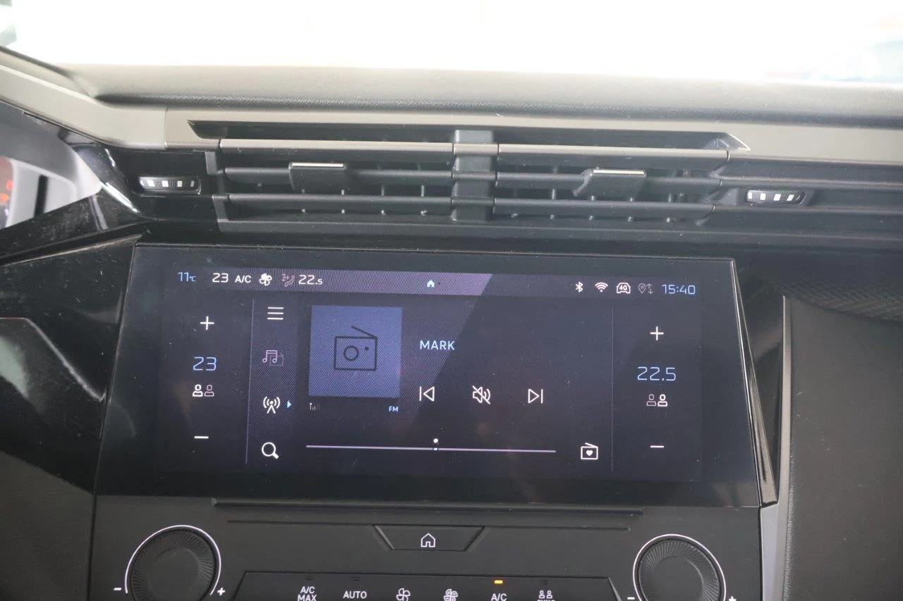 Peugeot 308 - View model 25