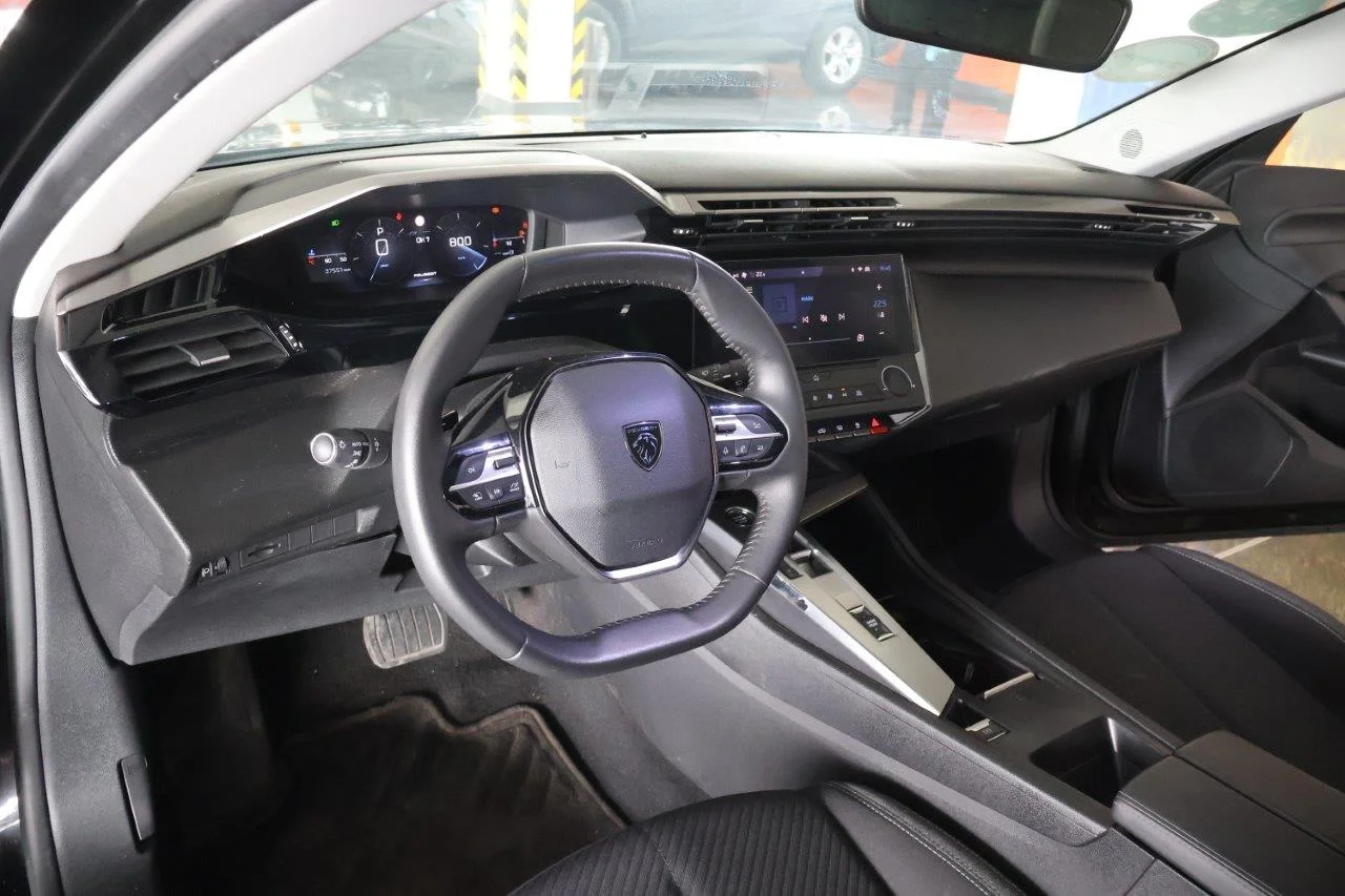 Peugeot 308 - View model 27