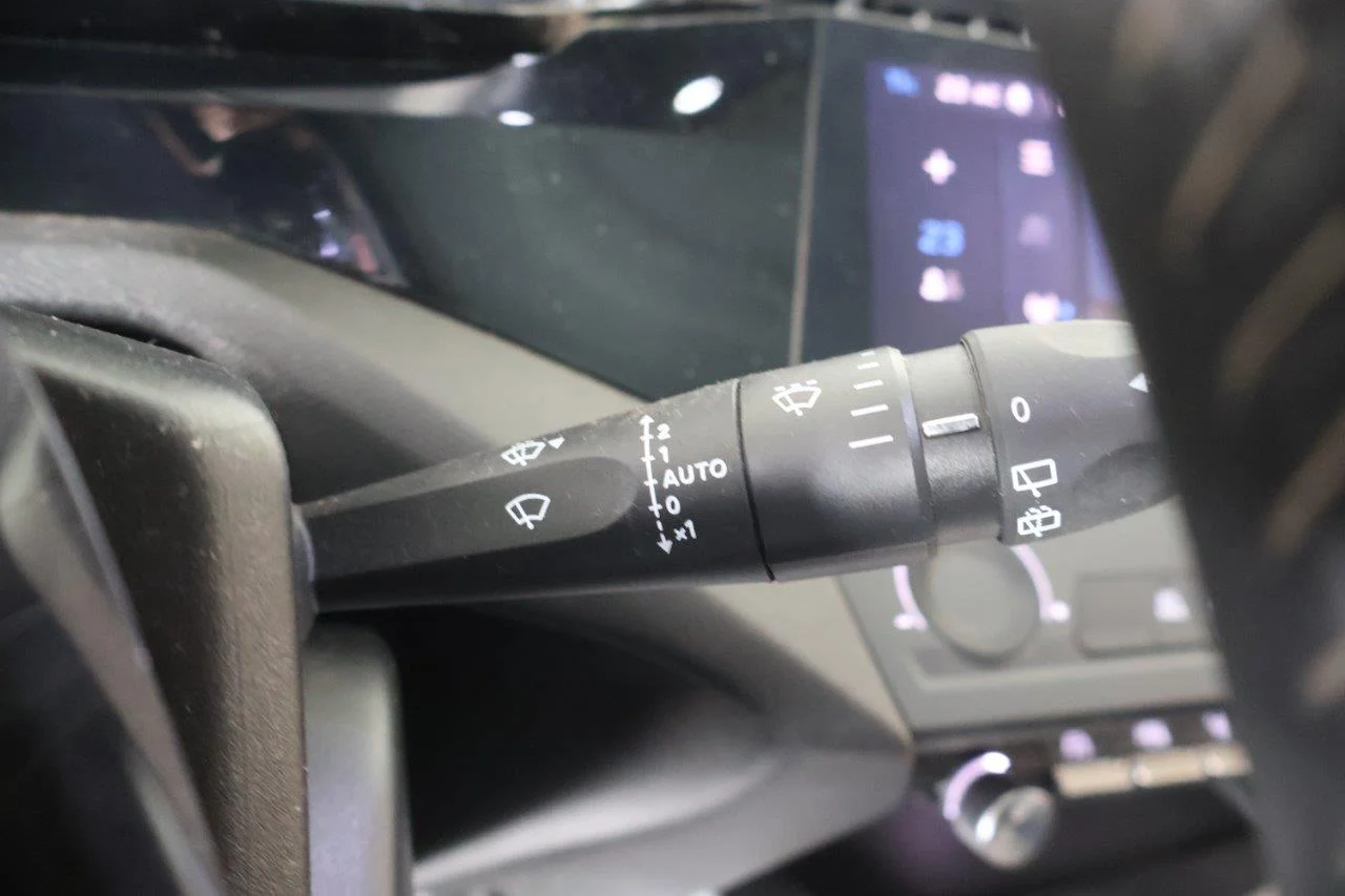 Peugeot 308 - View model 29