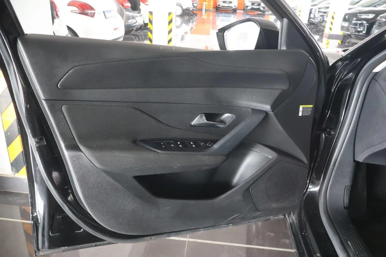 Peugeot 308 - View model 30