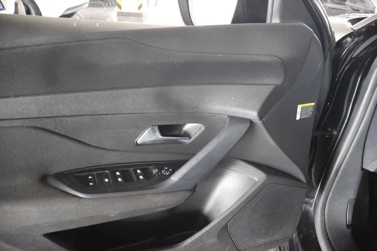 Peugeot 308 - View model 31