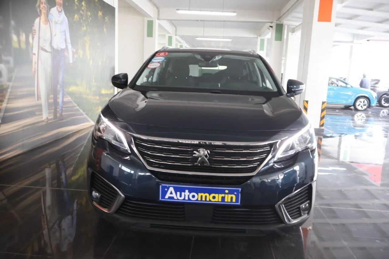 View 3 - Peugeot 5008 - 2019