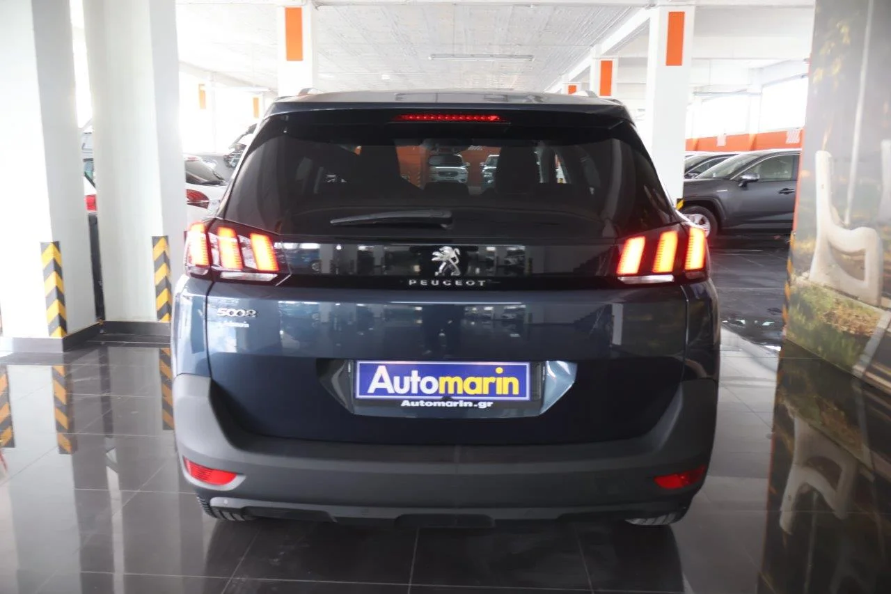 Peugeot 5008 - View model 5