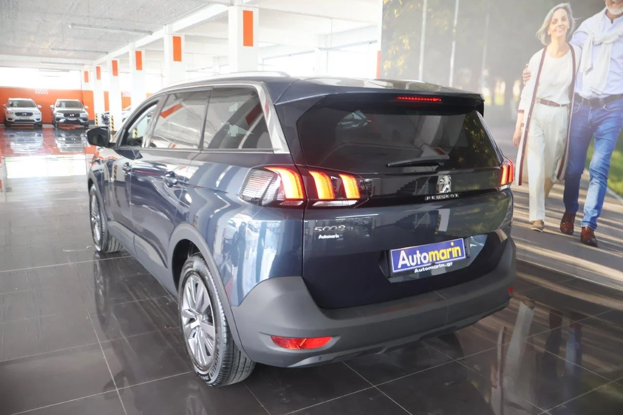 Peugeot 5008 - View model 6