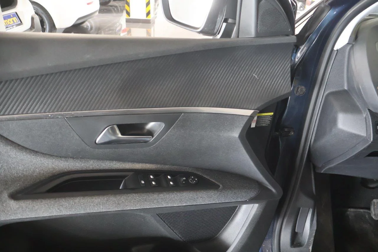 Peugeot 5008 - View model 31