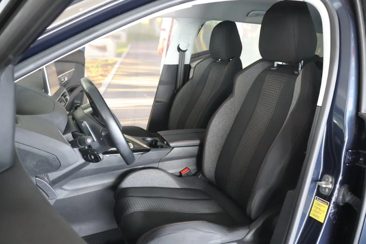 Peugeot 5008 - View model 32