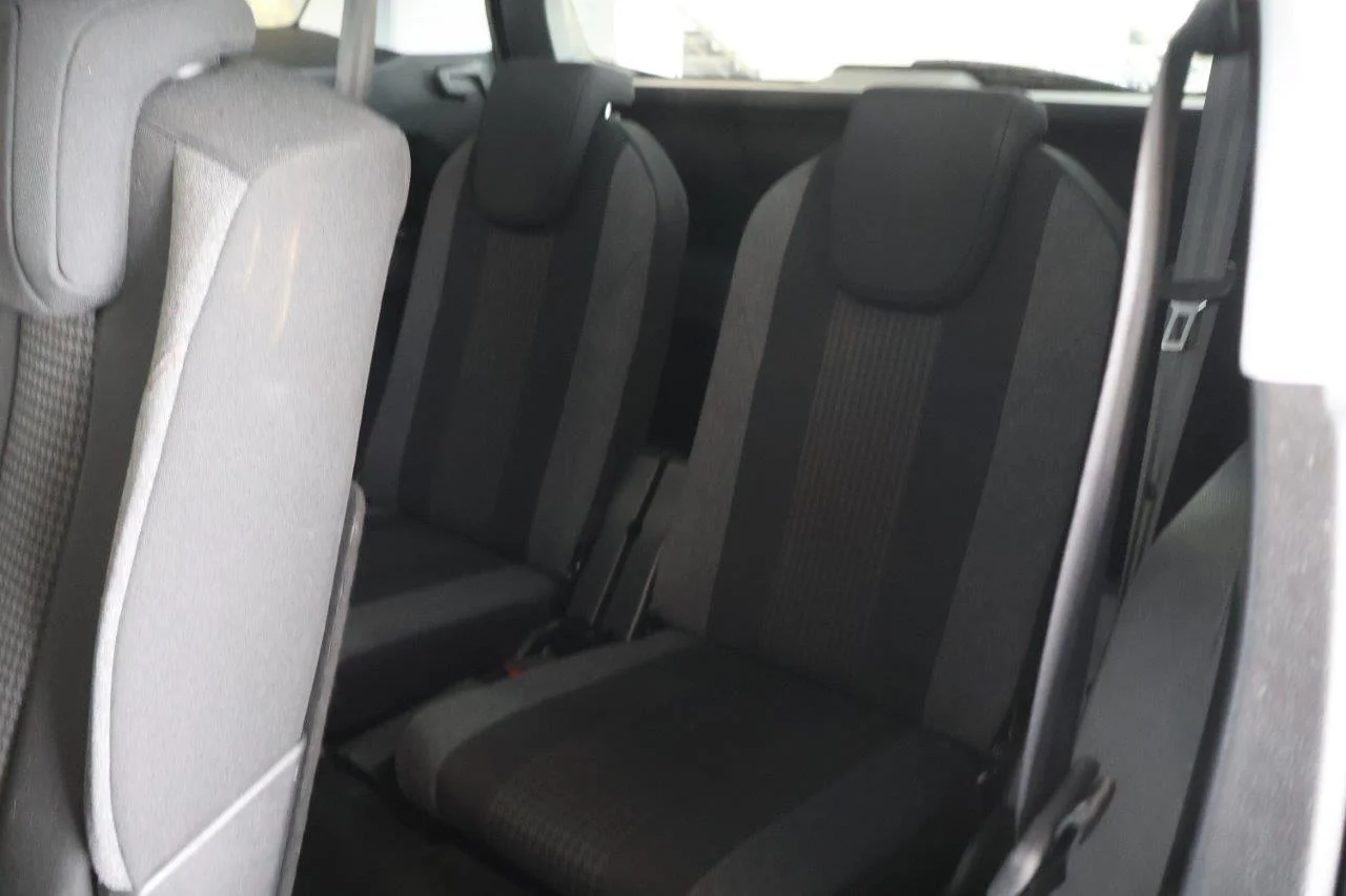 Peugeot 5008 - View model 36