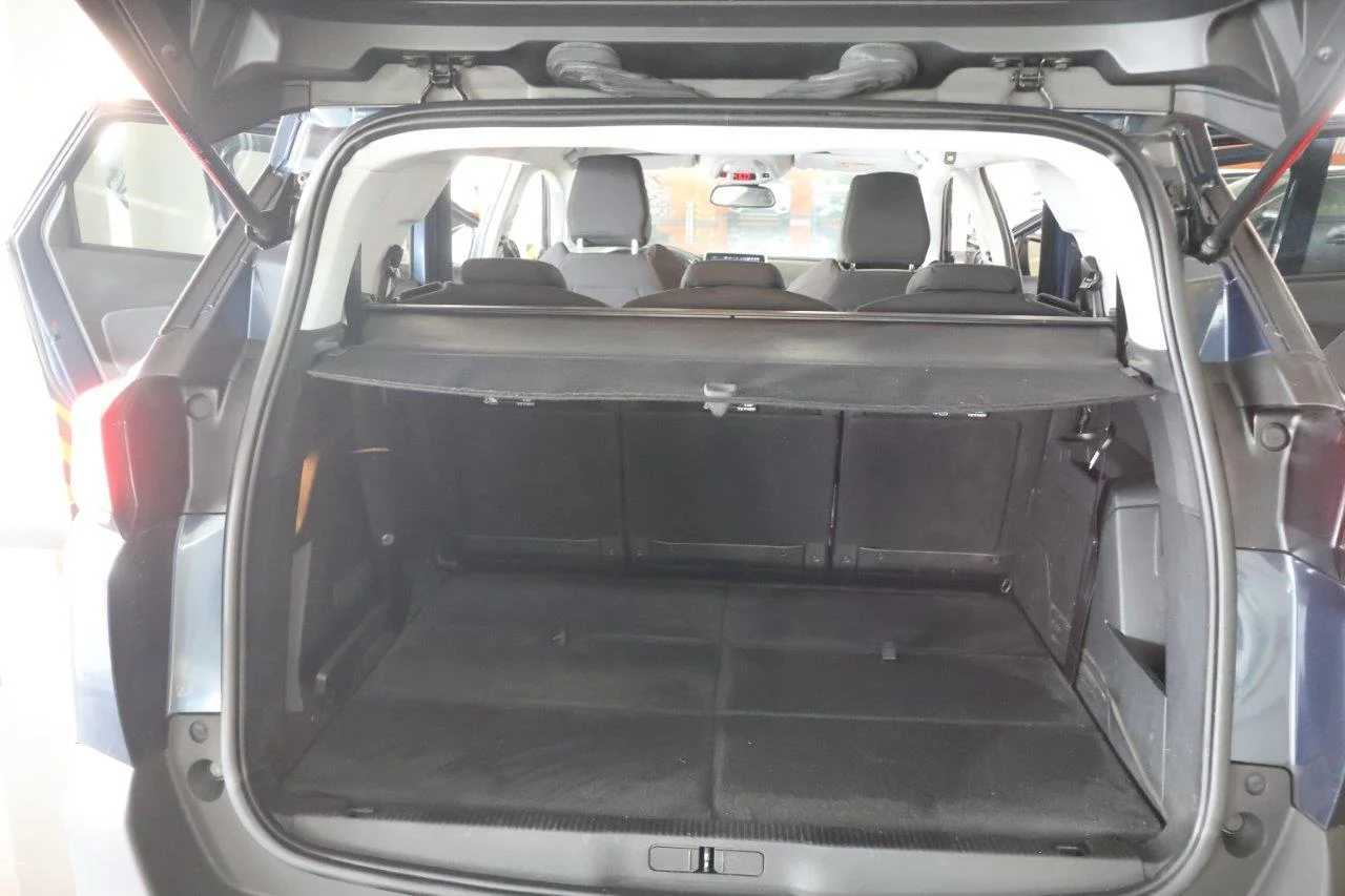 Peugeot 5008 - View model 42