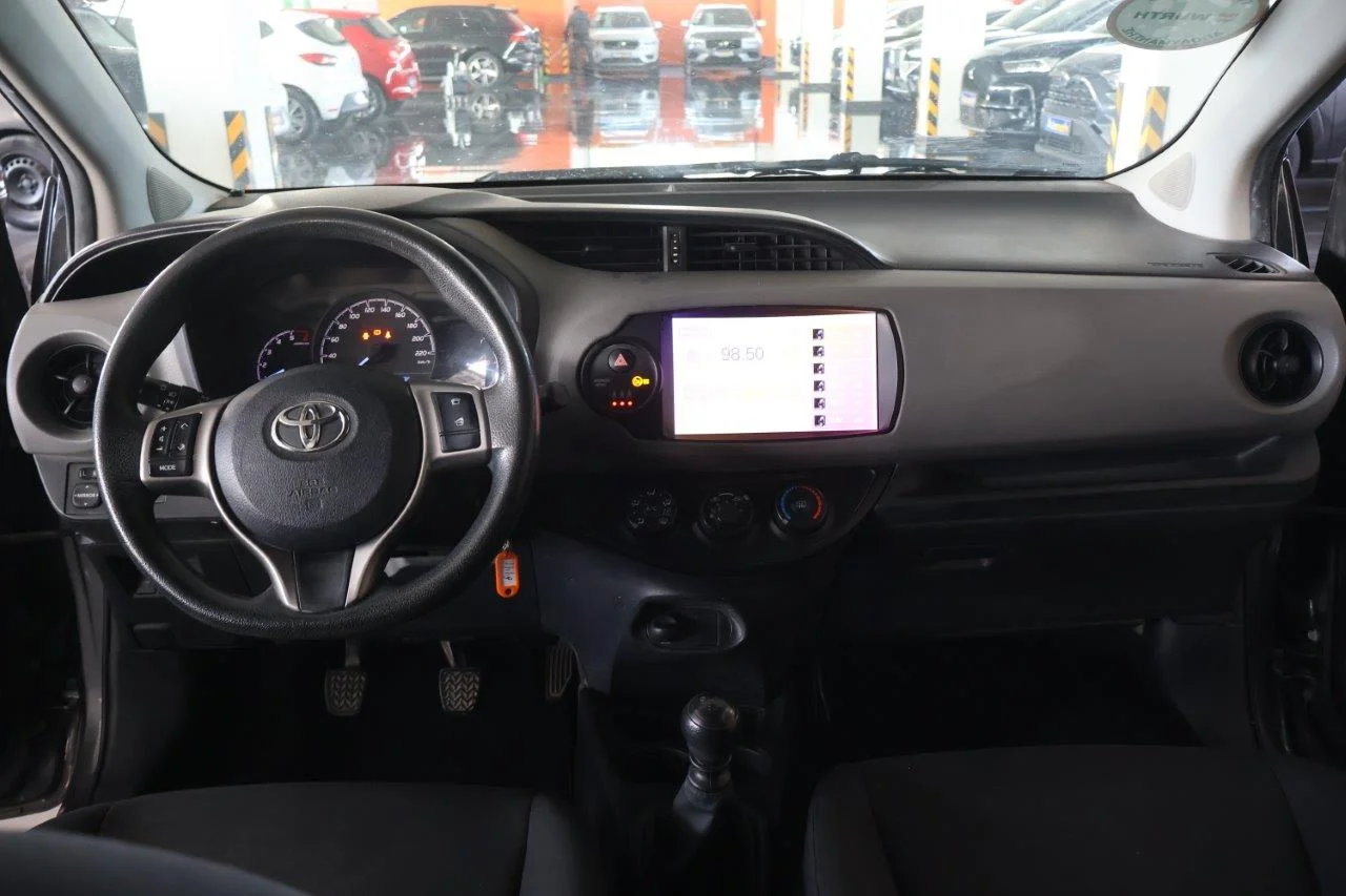 Toyota Yaris - View model 21