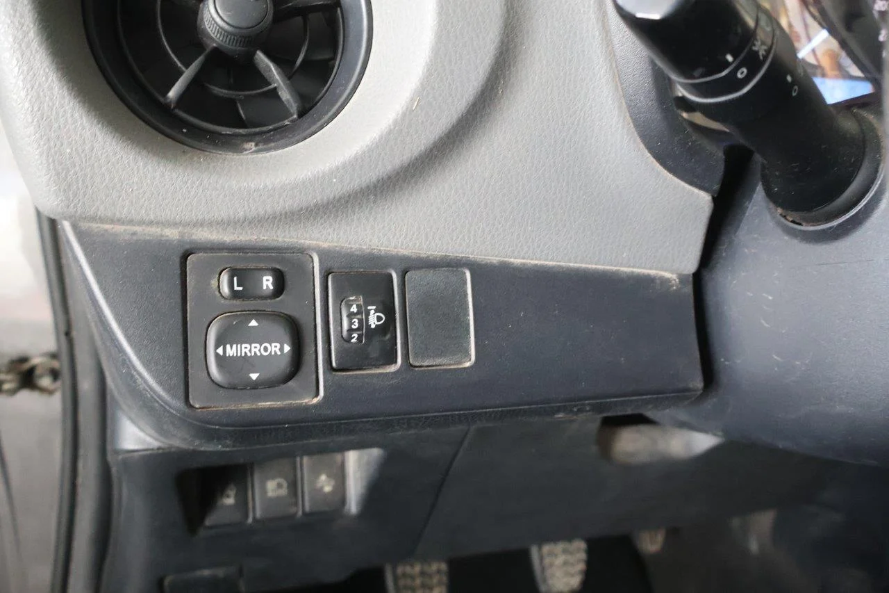 Toyota Yaris - View model 31