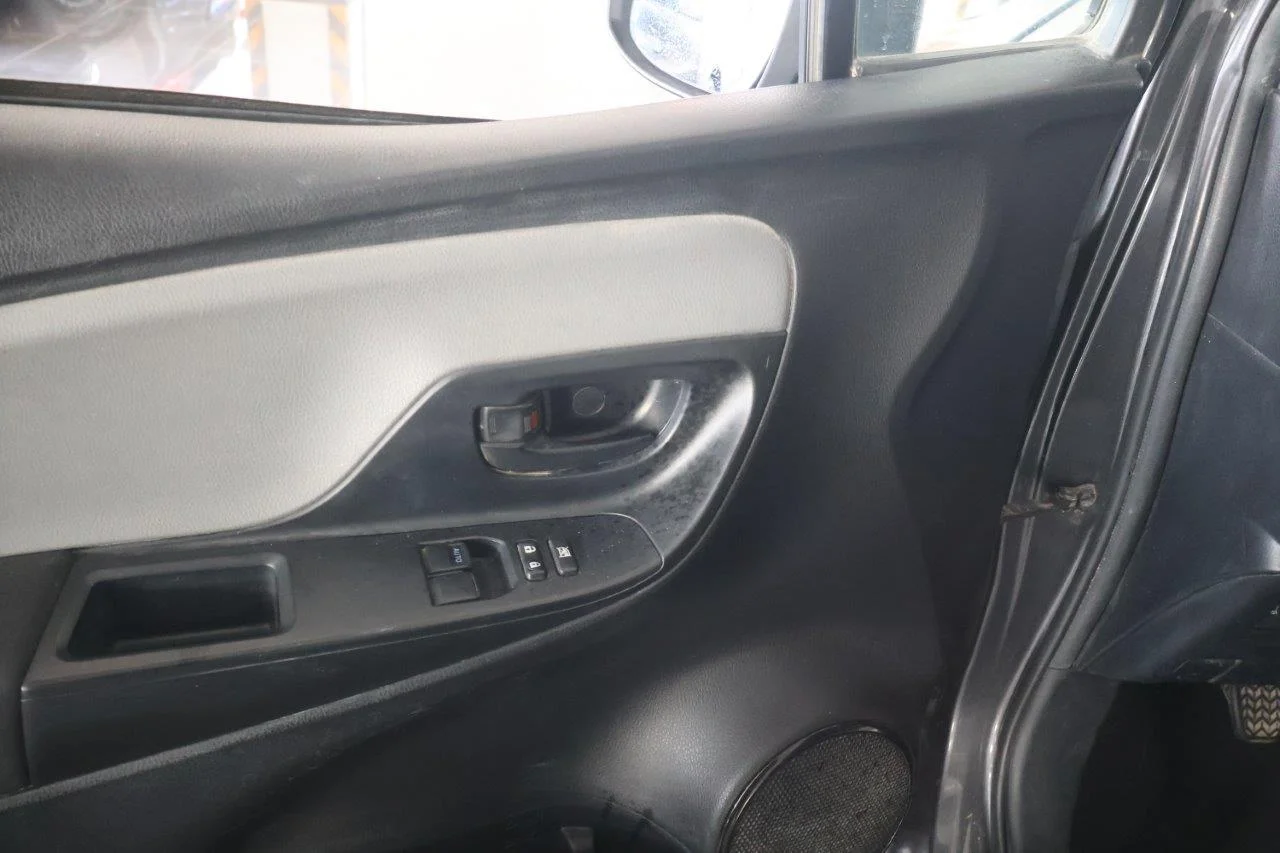 Toyota Yaris - View model 35