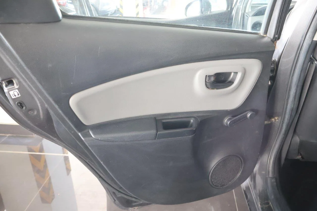Toyota Yaris - View model 38