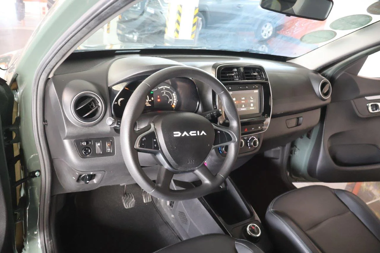 Dacia Spring - View model 25