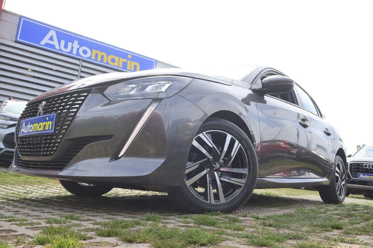 View 2 - Peugeot 208 - 2020